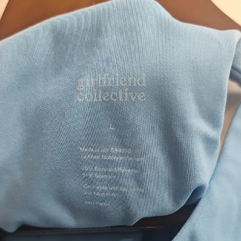 Girlfriend Collective Azure Blue Crop Top - Picture 3 of 4